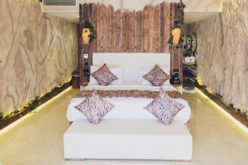 Caves Beach Resort Adults Only 16