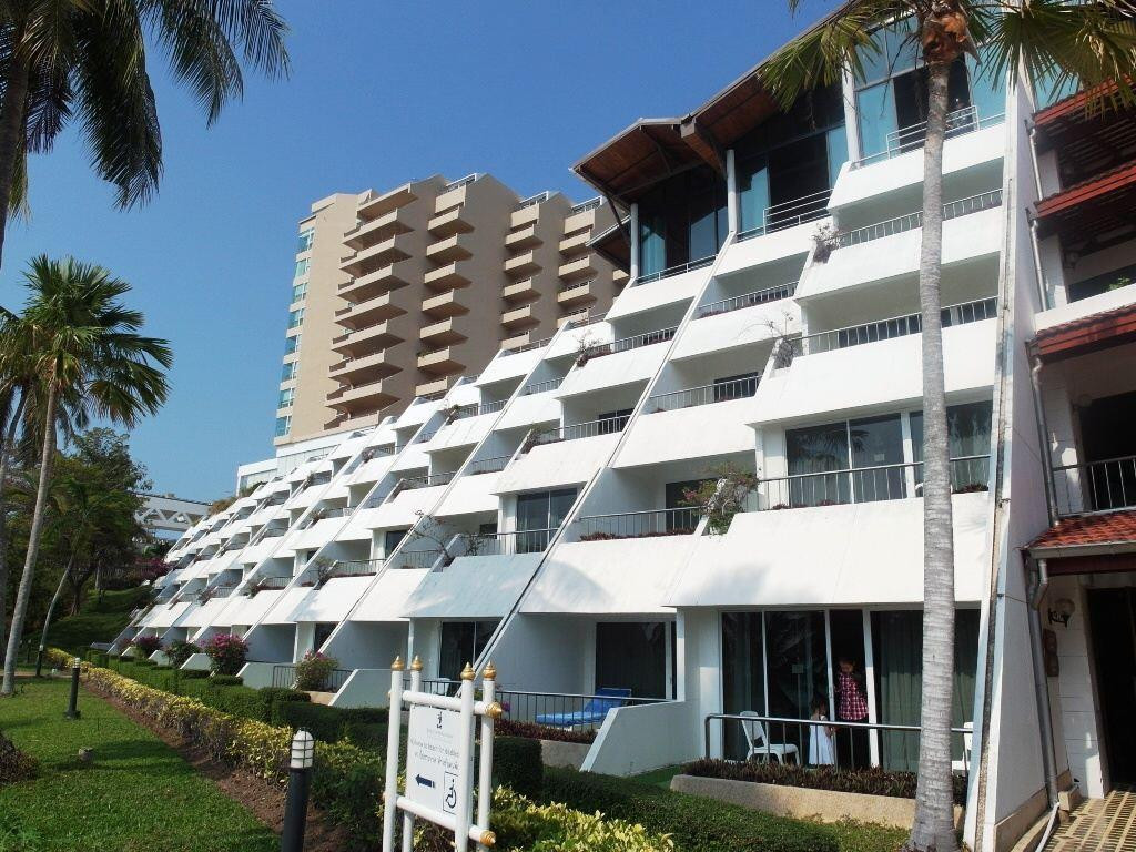 Royal Cliff Terrace